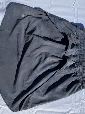 Lululemon athletica slate gray lightweight athletic skort